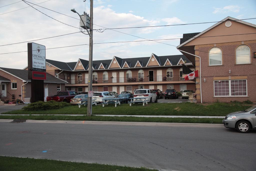 Grewals Inn And Suites Niagara Bagian luar foto