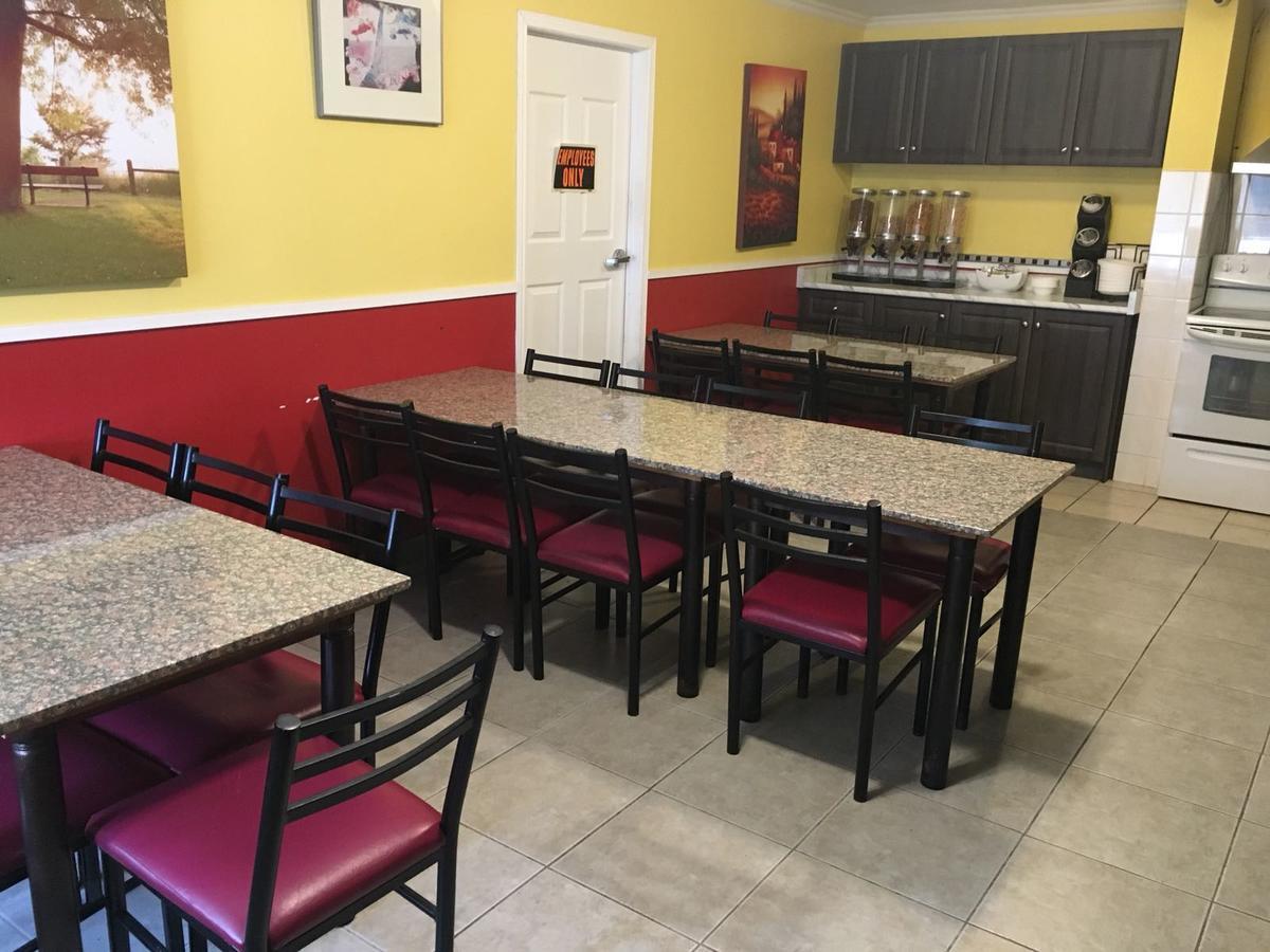 Grewals Inn And Suites Niagara Bagian luar foto